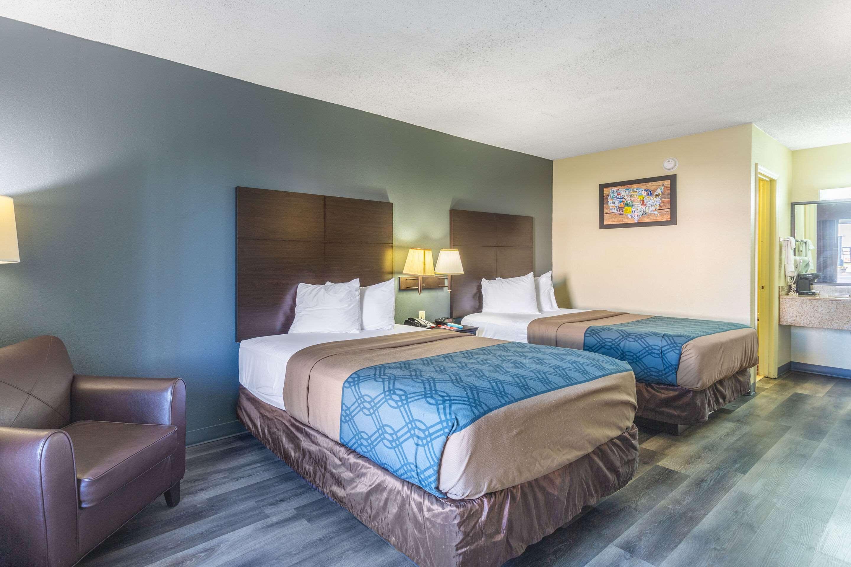 Econo Lodge & Suites Κλάρκσβιλ Εξωτερικό φωτογραφία