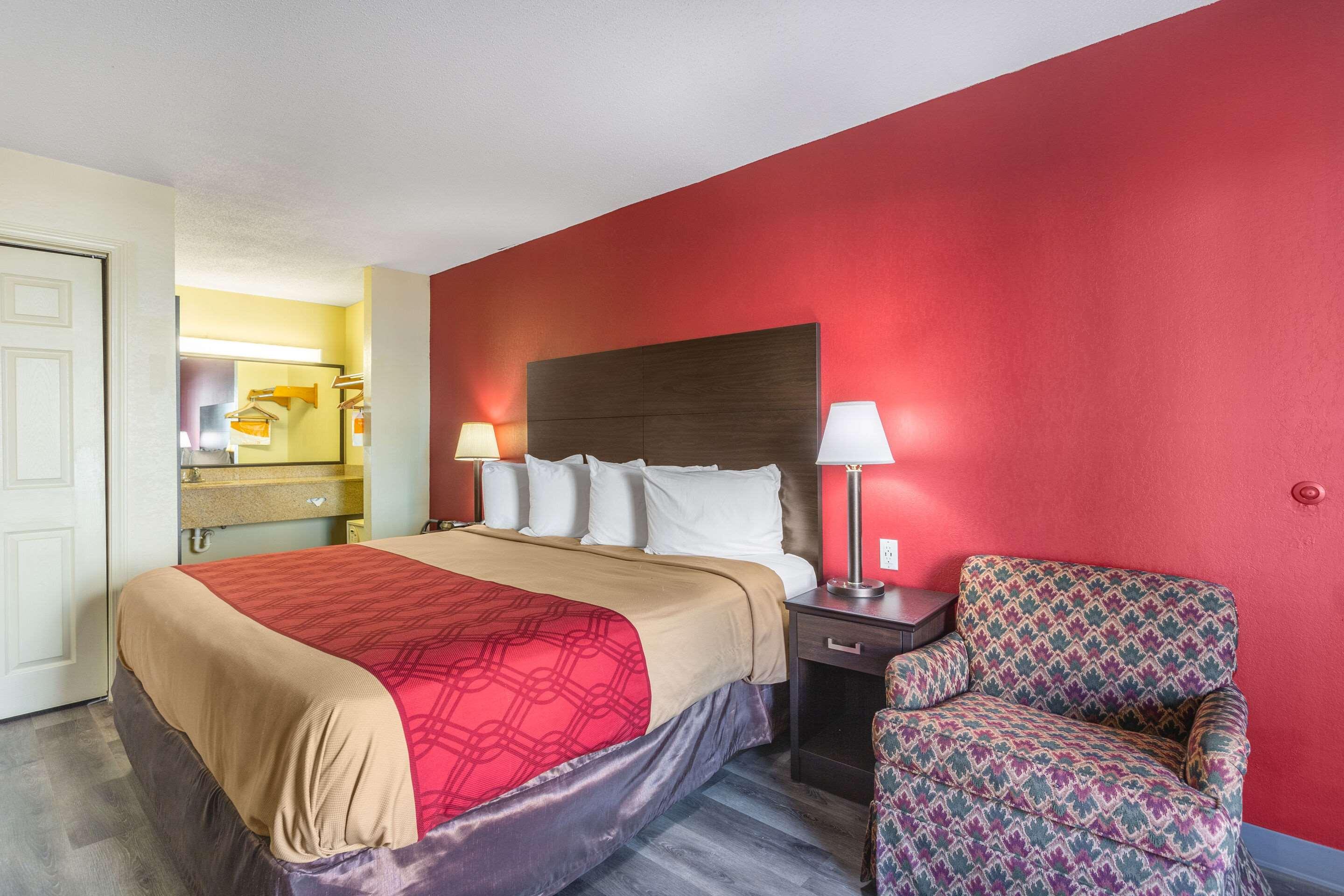 Econo Lodge & Suites Κλάρκσβιλ Εξωτερικό φωτογραφία
