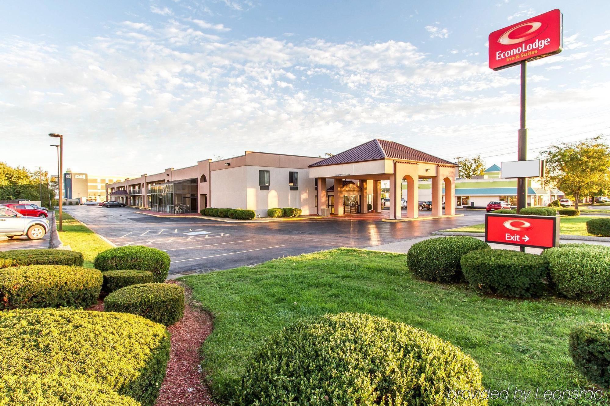 Econo Lodge & Suites Κλάρκσβιλ Εξωτερικό φωτογραφία