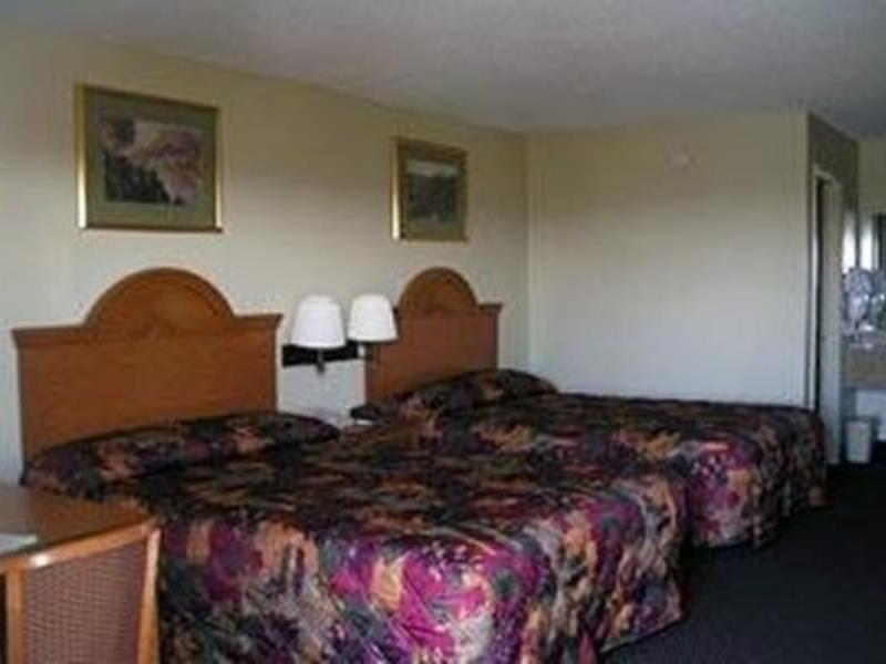 Econo Lodge & Suites Κλάρκσβιλ Εξωτερικό φωτογραφία